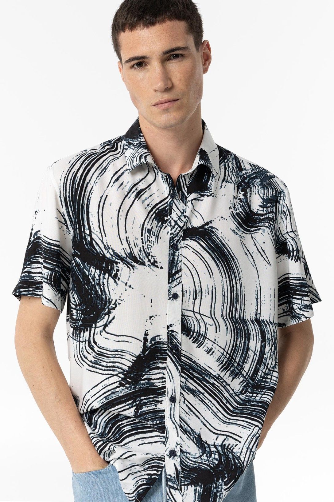 CHEMISE ABSTRAITE
