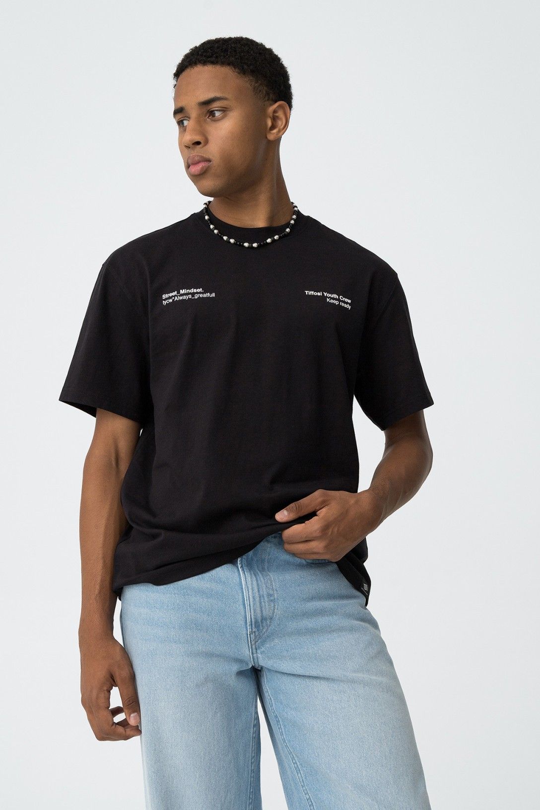 T-SHIRT STREET